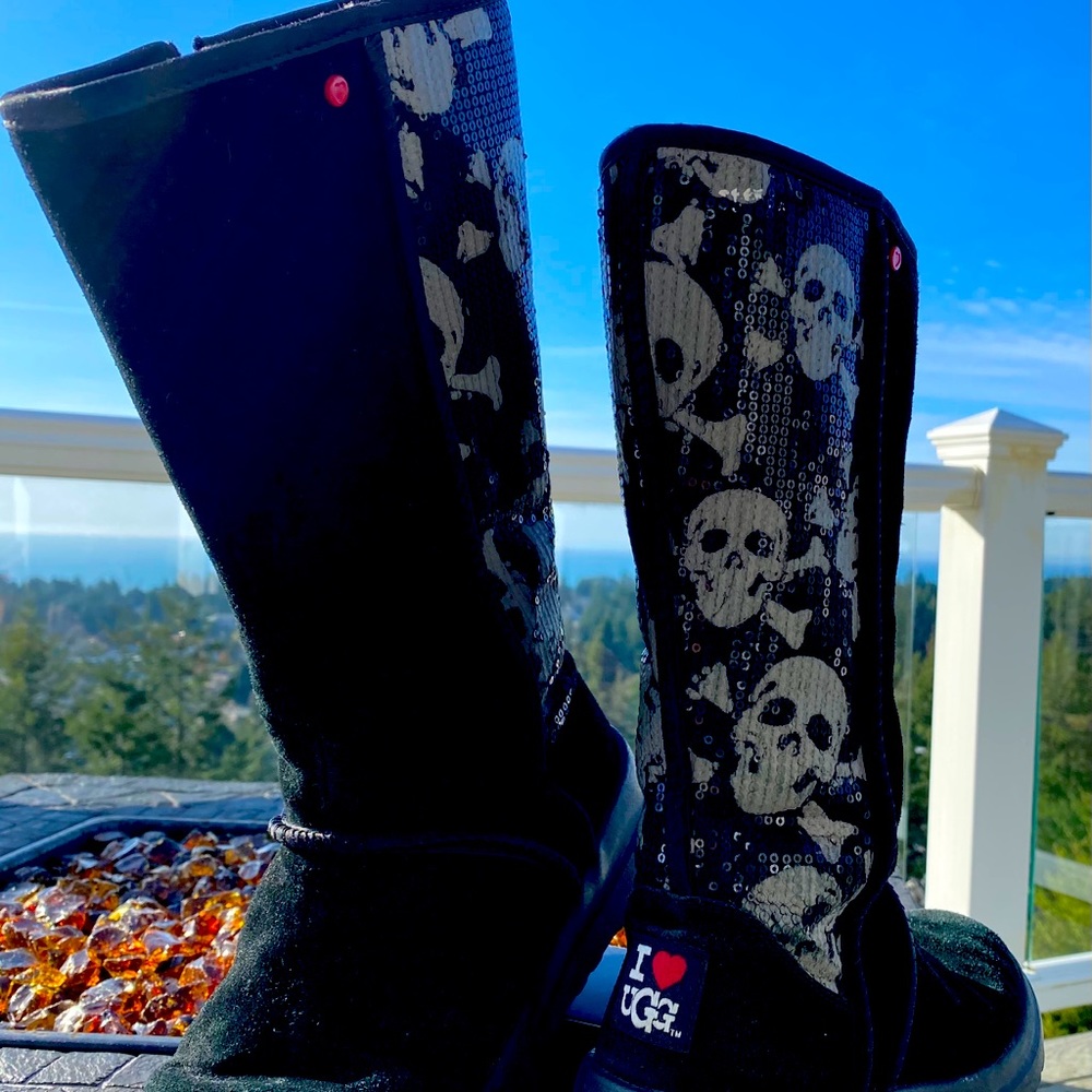 Ugg Boots (I Love Ugg)